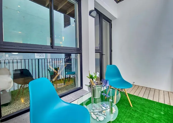 Gorgeous, Secure, Brand New, Stylish- Central-Pool