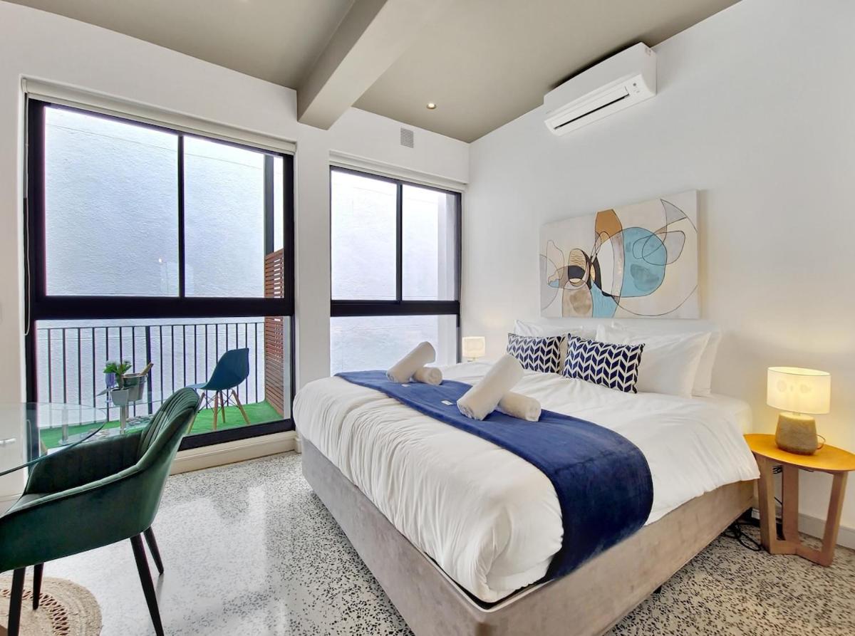 Gorgeous, Secure, Brand New, Stylish- Central-pool